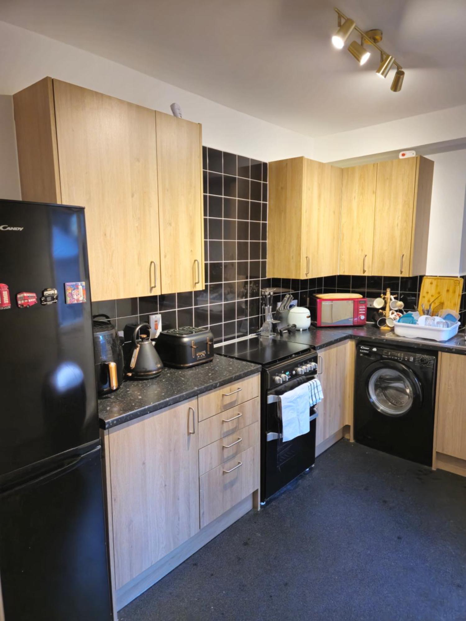 Beautiful Double Room In Acton, West Лондон Екстериор снимка